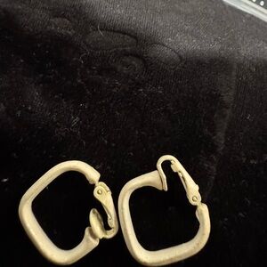 Elegant Gold Hoop Earrings